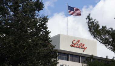 Eli Lilly’s Zepbound plus amylin drug led to major weight loss in mid-stage trial