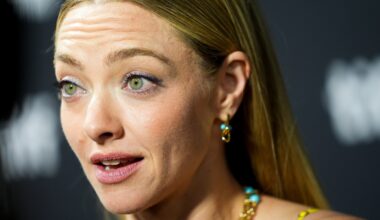 Amanda Seyfried's Joni Mitchell Cover Interrupted by Ghostface