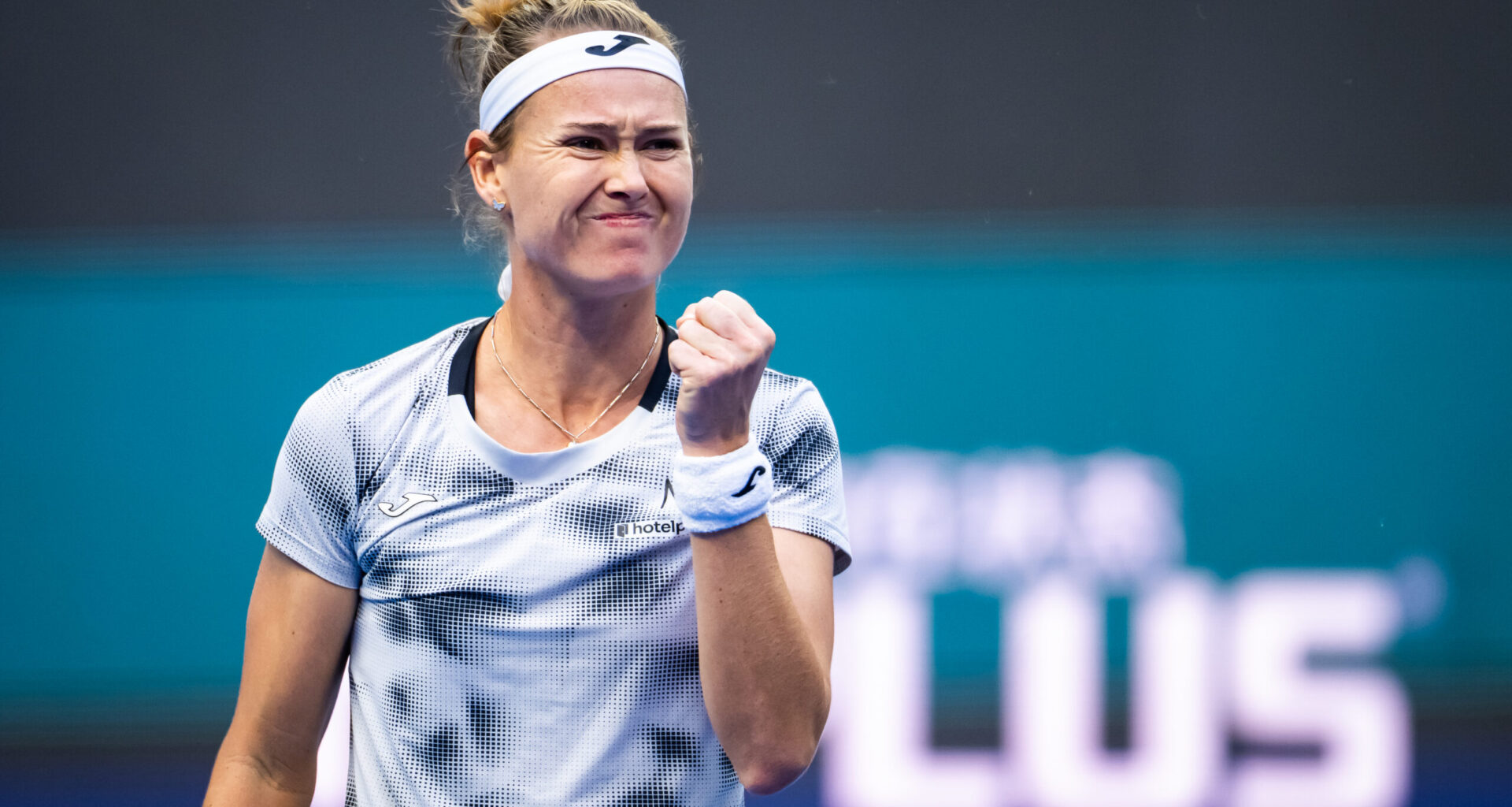 Ningbo Open 2026: Marie Bouzková Advances to Quarterfinals