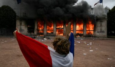 'France, truly, is on the brink' and days away from a make-or-break moment in its debt crisis