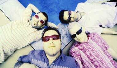 3 Rock Songs From 1999 You Heard While Shopping at the Mall With Your Friends