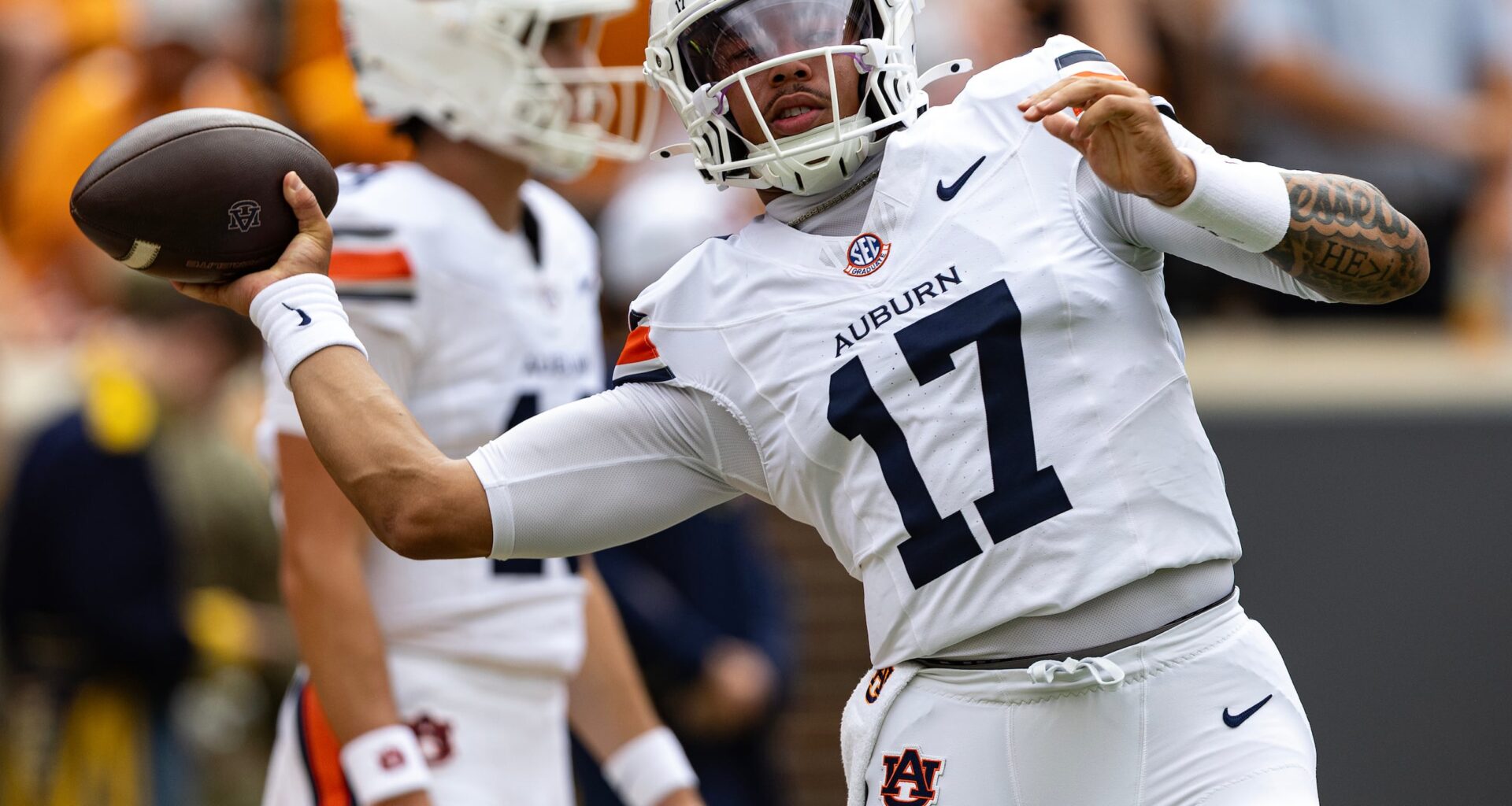 Auburn coach Alex Golesh braces for Georgia missing All-American linebacker