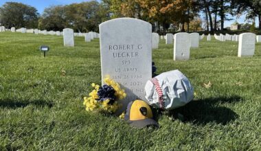 Bob Uecker’s spirit hangs over a bittersweet Brewers World Series
