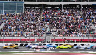 Chase Briscoe holds off teammate Christopher Bell in Charlotte to win 2nd straight playoff race