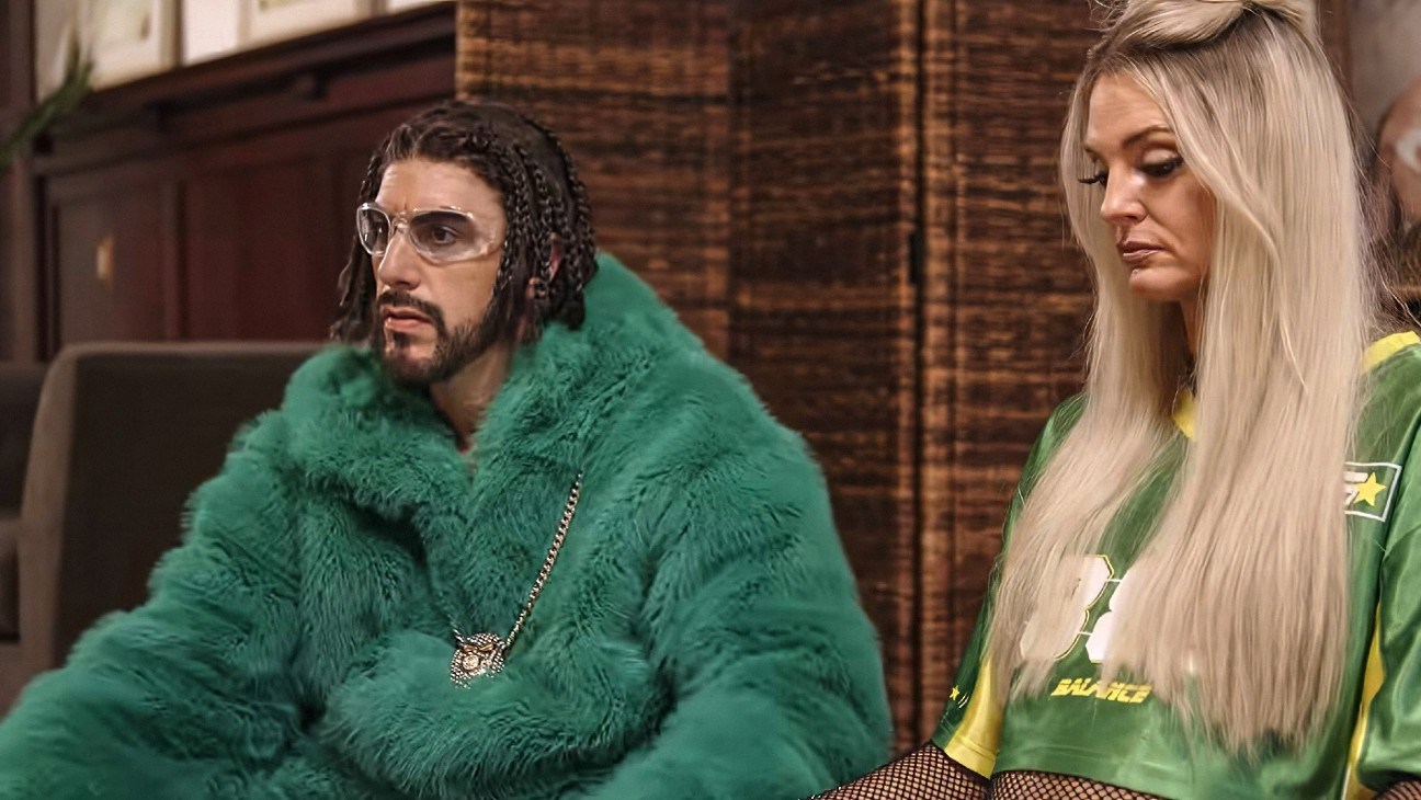 Sacha Baron Cohen and Morgana Robinson in 'Ali G: Who Iz I?'