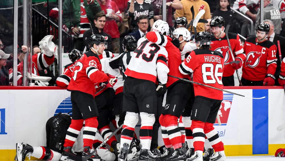 NHL: Ottawa Senators at New Jersey Devils