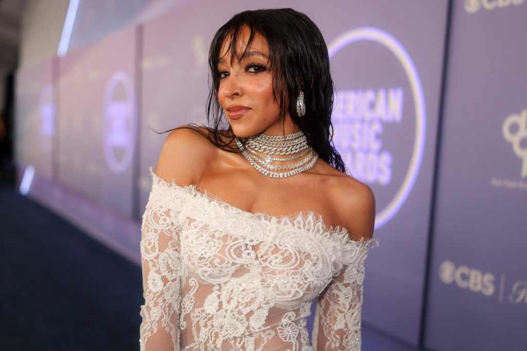 Does Tinashe Already Have a Breakout Hit From Her Acclaimed ‘Popstar’ Album? - Billboard