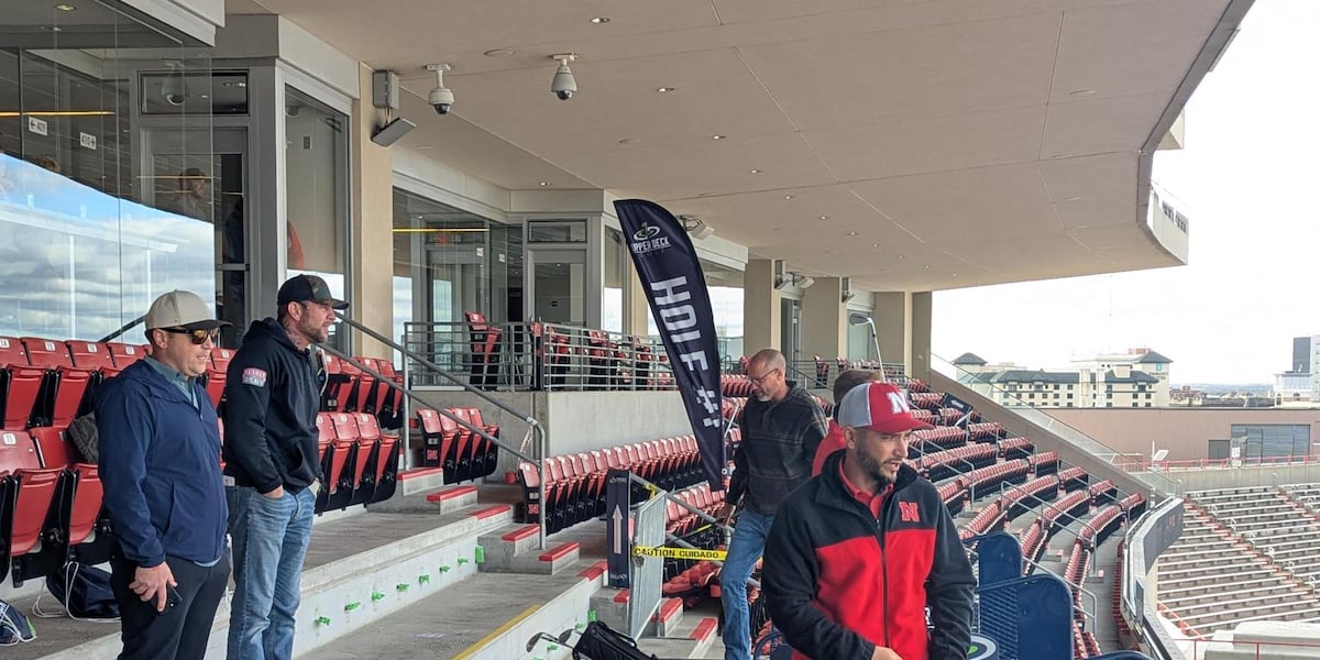 Fans tee off inside Memorial Stadium for unique golf event