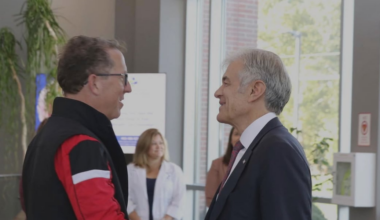 In Blair, Dr. Oz talks rural health funding in Nebraska
