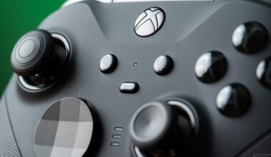 The next-gen Xbox won’t cost you $1,800. It can’t. Can it?