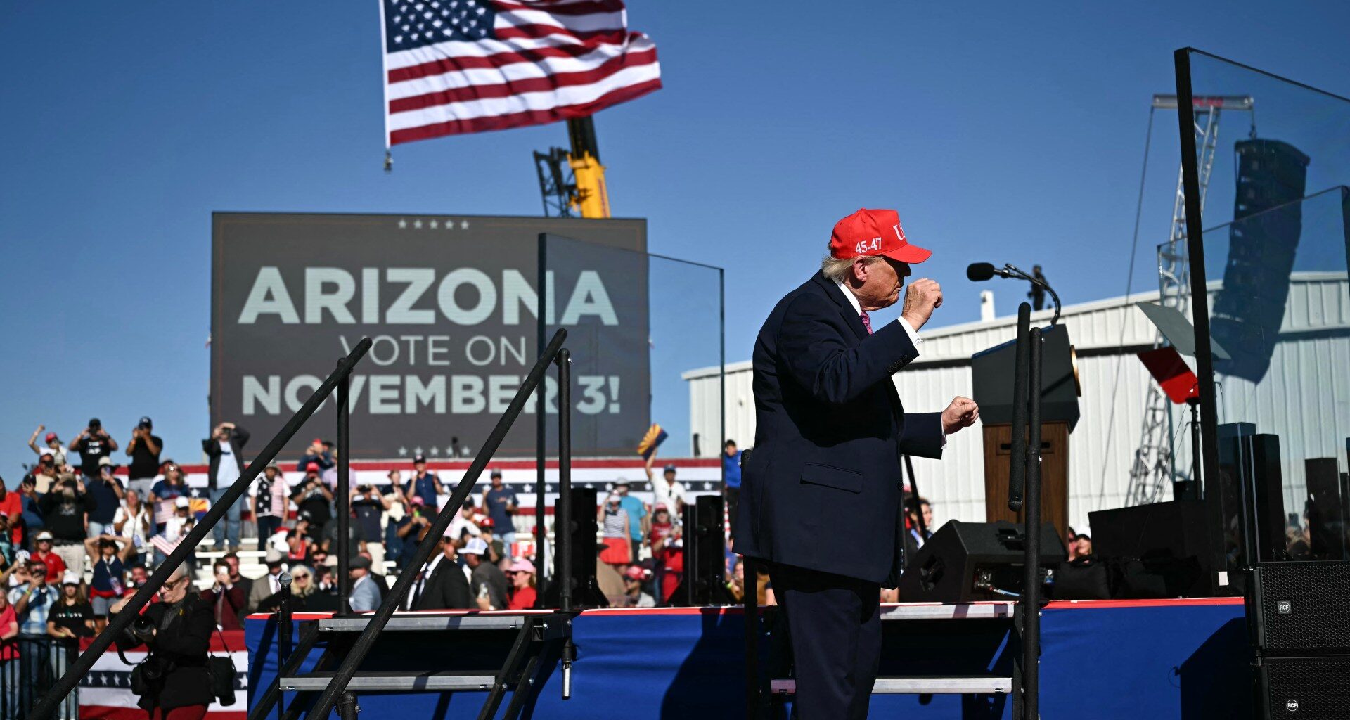 Trump suggests those who leak government information should ‘be shot’ | Donald Trump News