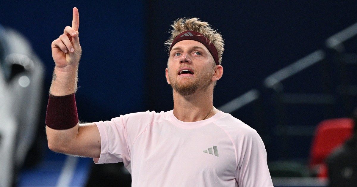 Davidovich Fokina stuns top seed Zverev to reach Shanghai Masters final | Tennis
