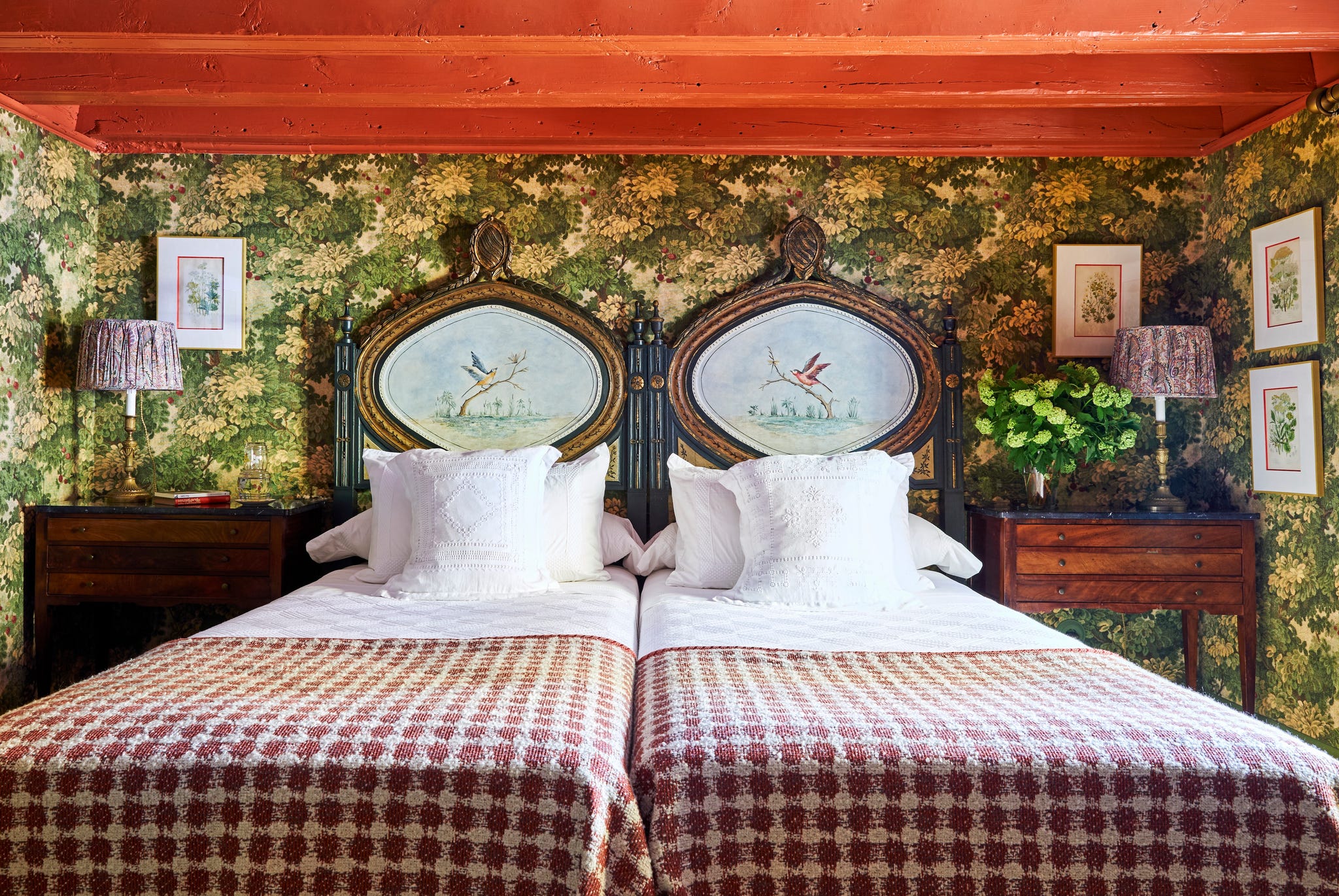 Amaro Sanchez de Moya Seville Apartment Guest Bedroom amaro sanchez de moya seville apartment guest bedroom
