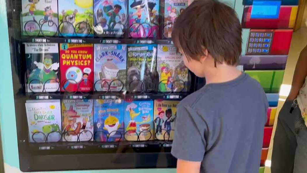 New book vending machine introduced for students in Rutland