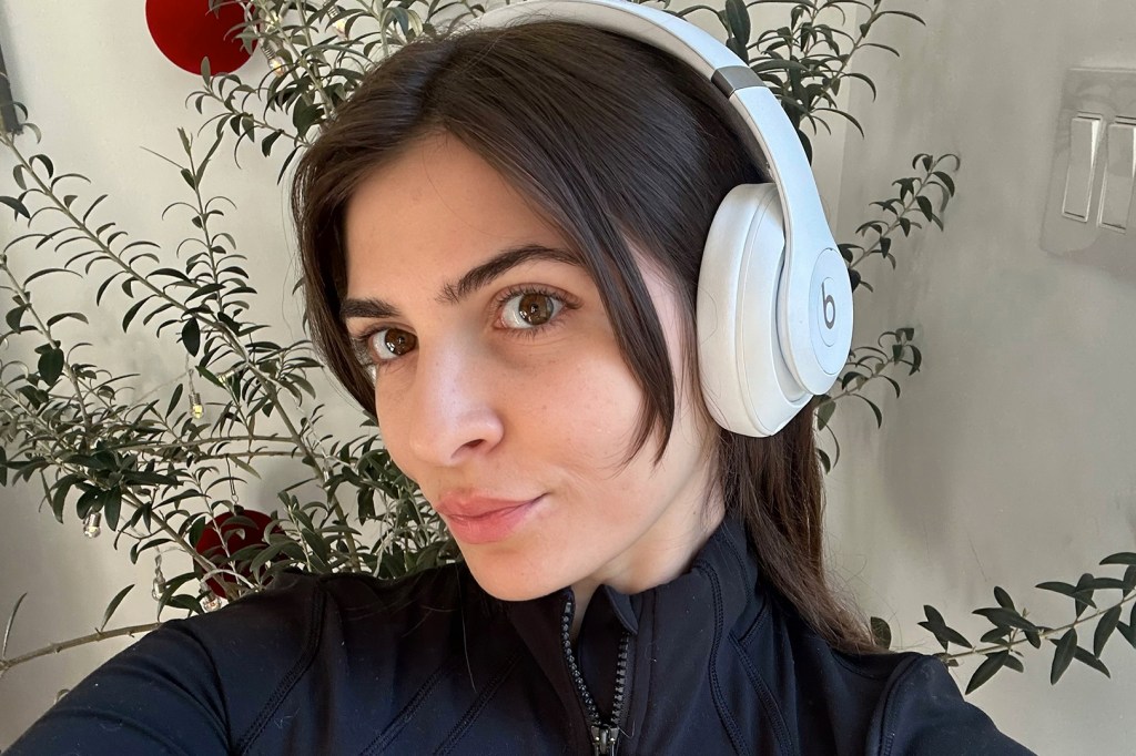 Beats Studio Pro