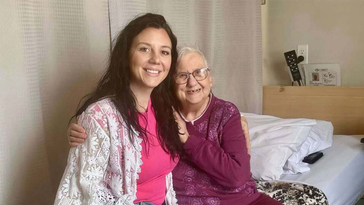 brigitte-kranendonk-hugs-her-grandmother