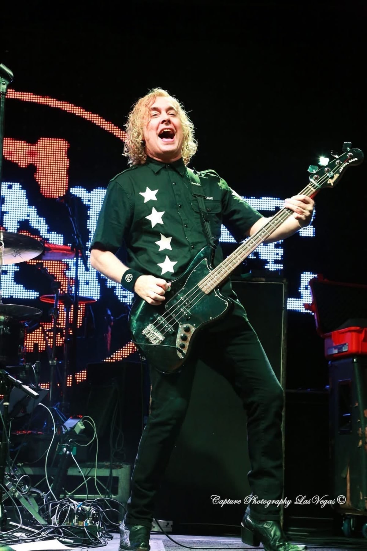 Sponge bassist Tim Patalan playing the Jaguar bass that was among items stolen from the band after their Oct. 20, 2026 tour stop in Maryland.
