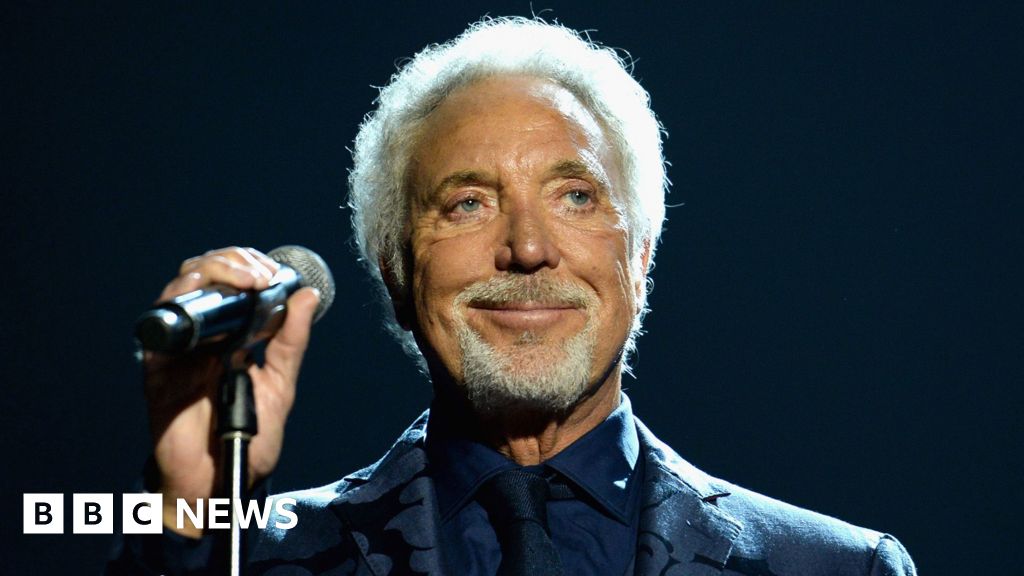 Sir Tom Jones 'truly sorry' as he cancels two shows due to illness - BBC