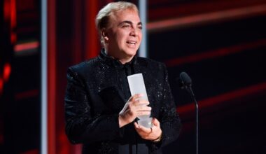 Cristian Castro Accepts the Billboard Lifetime Achievement Award
