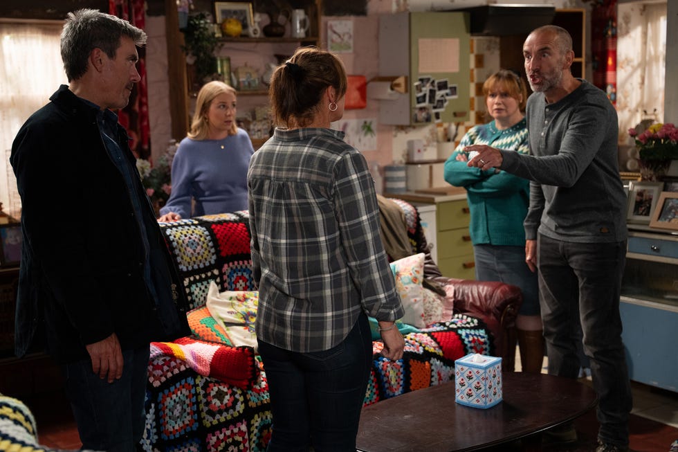 Cain Dingle, Belle Dingle, Moira Dingle, Lydia Dingle, Sam Dingle, Emmerdale cain dingle, belle dingle, moira dingle, lydia dingle, sam dingle, emmerdale