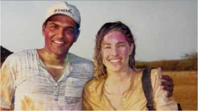 ‘Lagaan’ turns 25: Rachel Shelley shares unseen BTS pictures with Ashutosh Gowariker, hails him as ‘director extraordinaire’