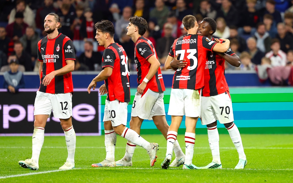 Alphadjo Cisse of AC Milan celebrates