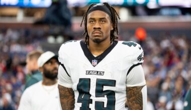 Eagles host familiar running back on free agent visit [UPDATE]