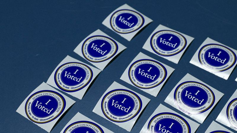 Early voting data shows emerging signs of a Democratic advantage in the midterms