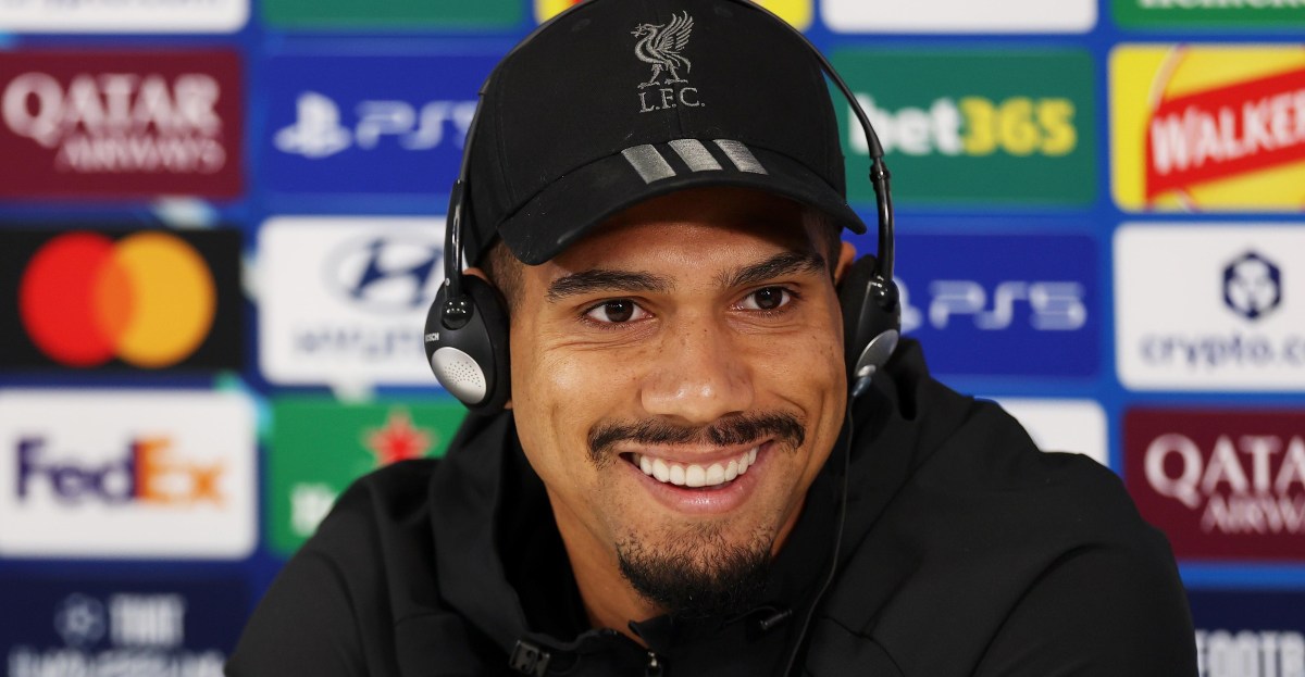 Barcelona loanee Ronald Araujo quizzed on whether he will stay at Liverpool