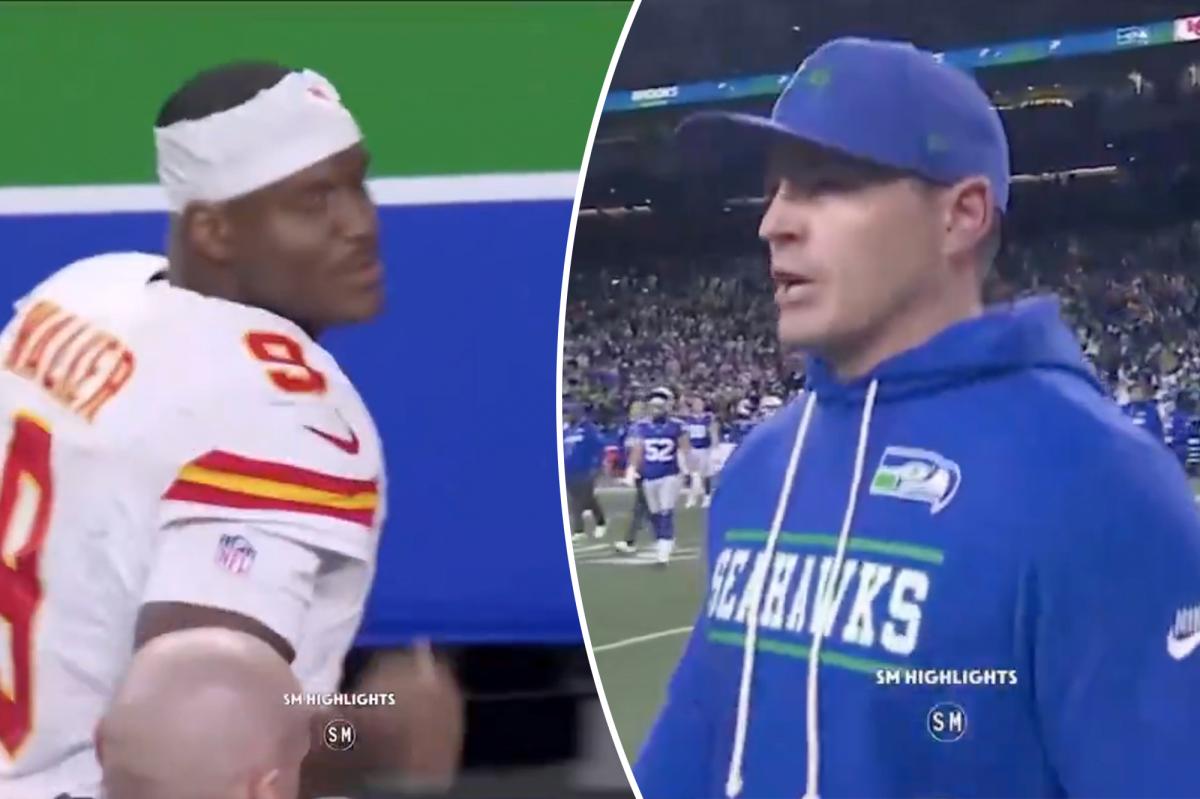 Kenneth Walker doesn't shake hands with former Seahawks teammates after loss