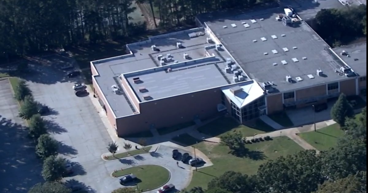 2 high school students found with weapon at metro Atlanta school – WSB-TV Channel 2