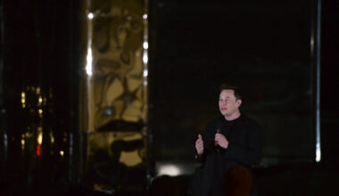 SpaceX won't follow Meta's playbook to fund its AI build-out, JPMorgan says