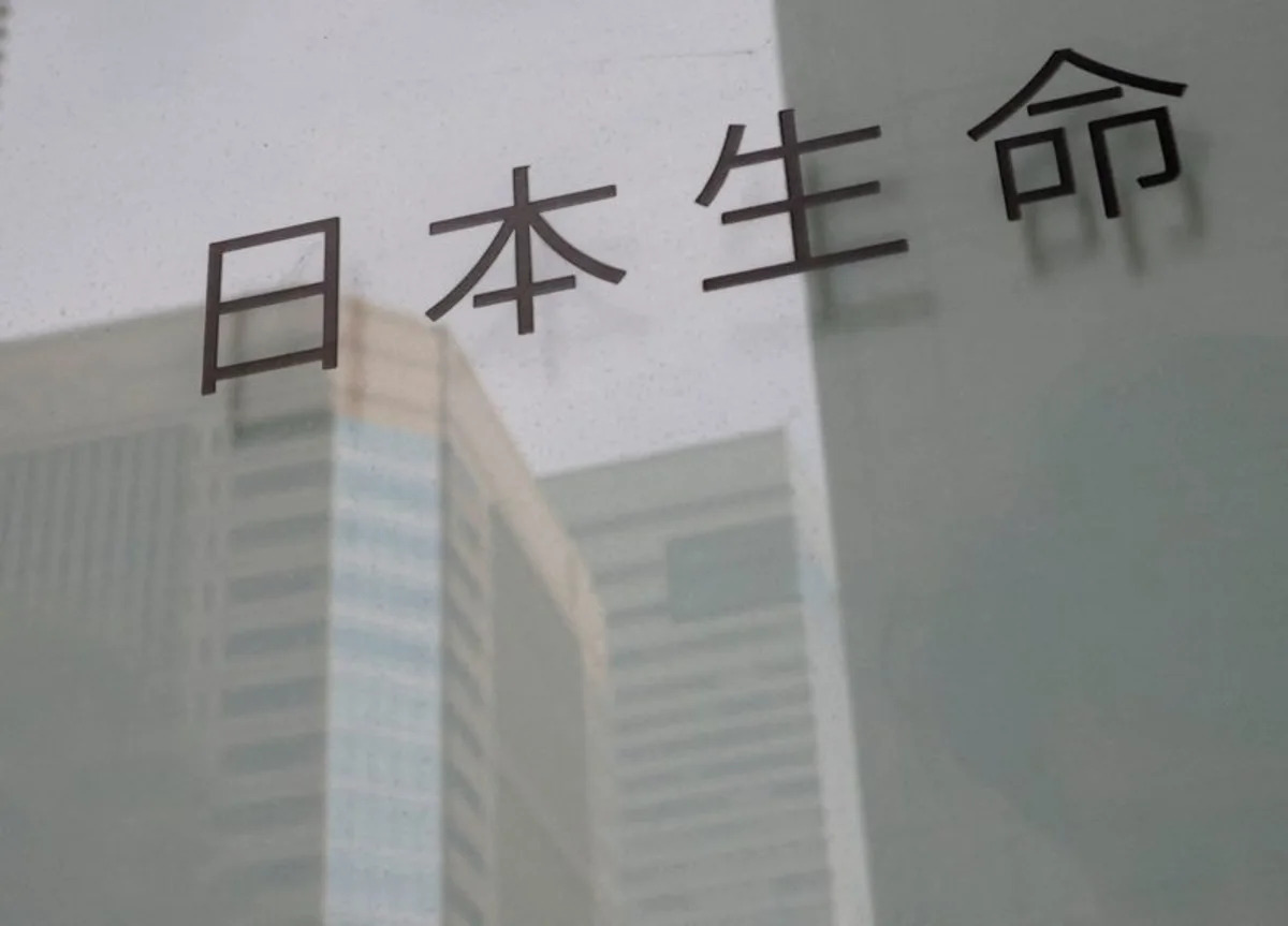 Analysis-Japanese insurers are poised to bring money back home