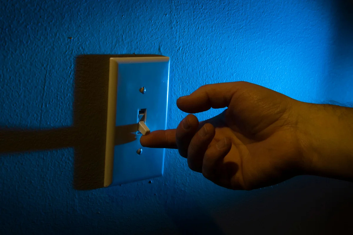Electricity bills force 1 in 5 Americans to cut grocery costs
