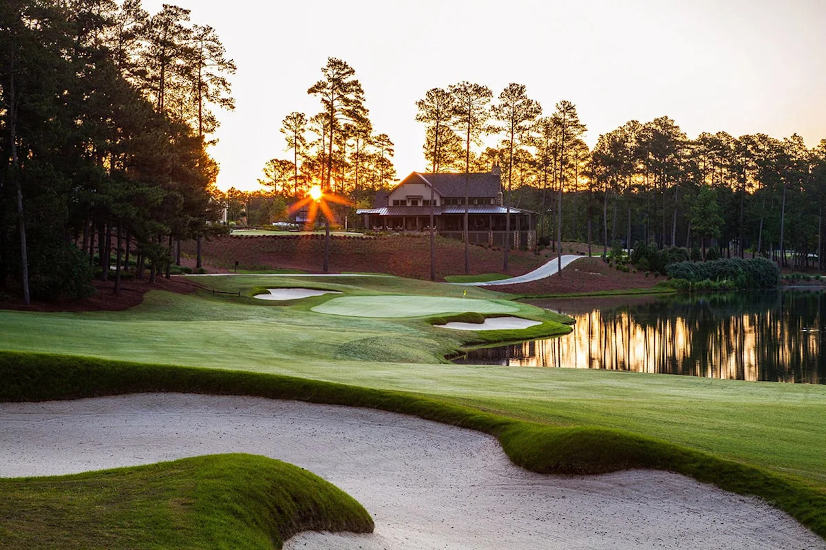 Fire destroys Reynolds Landing clubhouse at Lake Oconee in Georgia