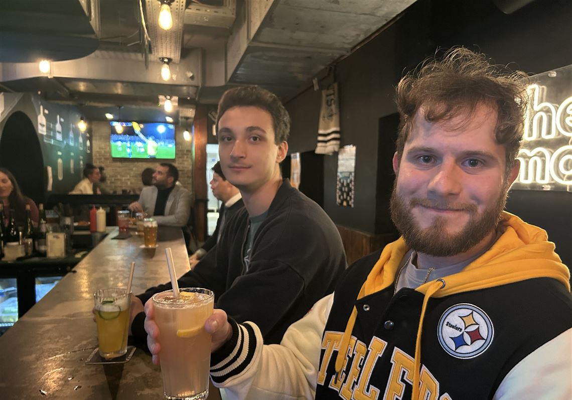Steelers fans, unfazed by French unrest, find Paris to be far from terrible