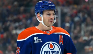 NHL Status Report: Hyman out for Oilers with neck injury
