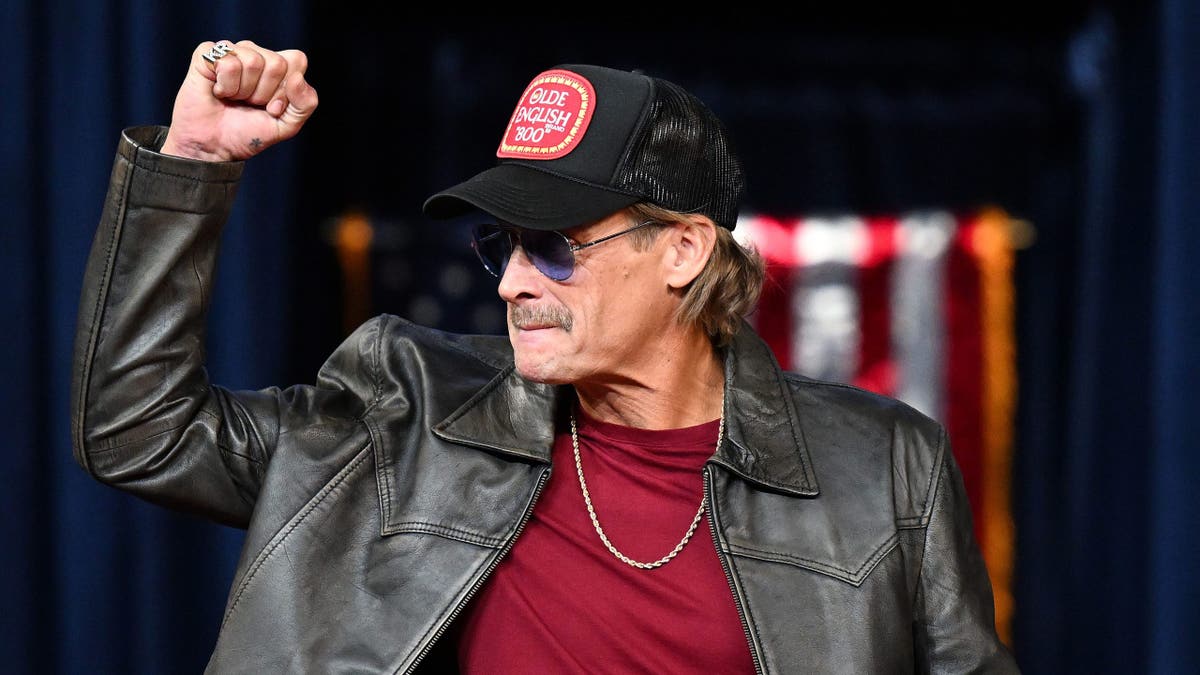 Kid Rock arrives at a rally in Clarksville, Tennessee.