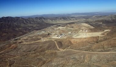 USA Rare Earth Drops 5% as Selling Runs Into a Second Day; United States Antimony Falls 4%, MP Materials Dips