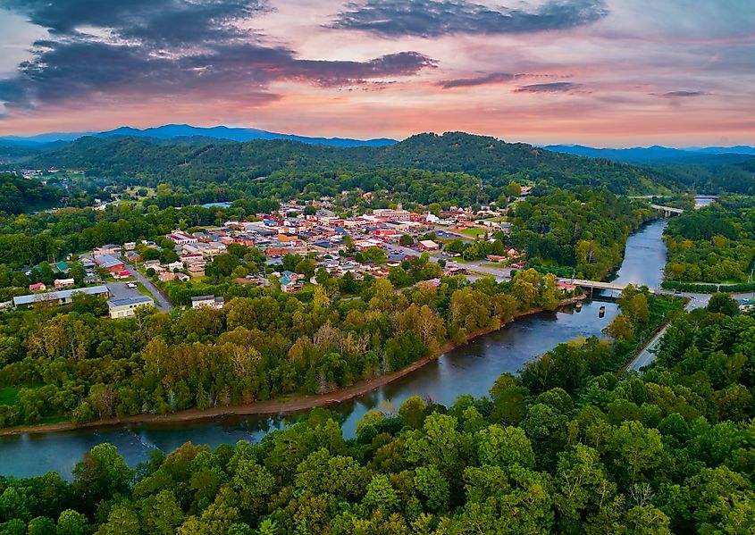 Murphy, North Carolina, beside the Hiwassee River