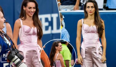 Jordon Hudson rocks pink 'Mean Girls' two-piece during UNC loss to Notre Dame
