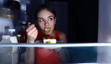 Late-night snacking raises risk of a serious disease by 20% to 30%