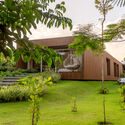 © Bernard Cunha Promenade House / studio gm - Image 3 of 33