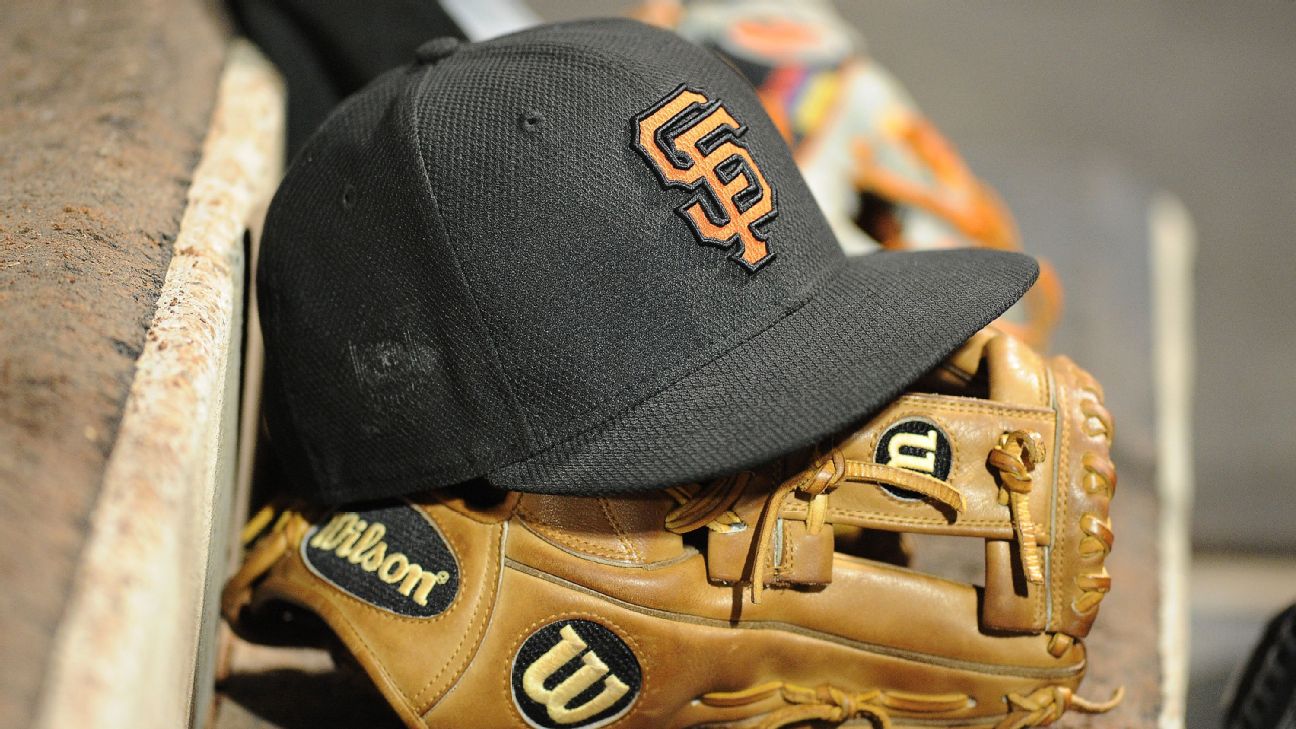 Giants end Dodgers' 3-year run with most injured list days