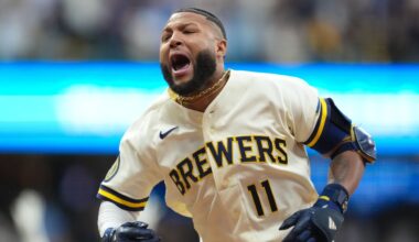 Jackson Chourio walk-off single lifts Brewers to 2-0 NLDS edge