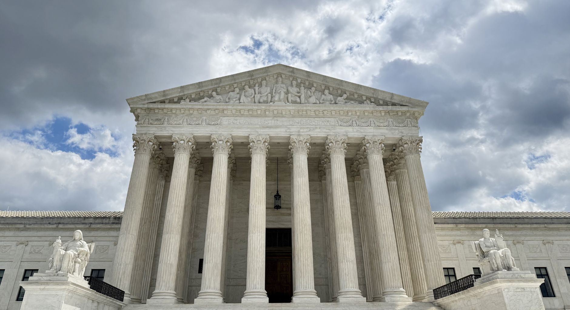 Consumers take early lead in Supreme Court showdown over internet privacy