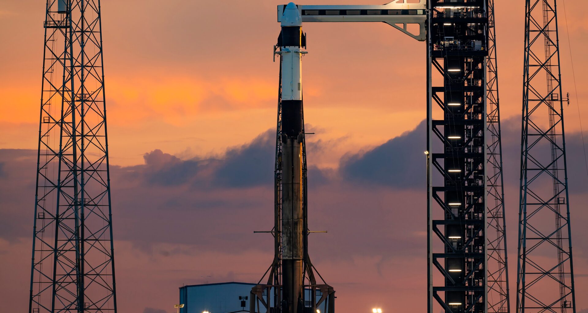 Predawn sonic booms possible as SpaceX ready for launch early Tuesday – Orlando Sentinel