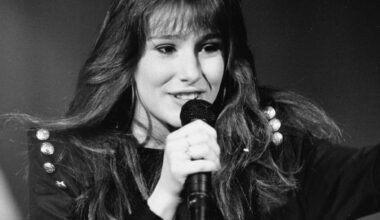 4 Debut Singles That Lit up the Charts in 1987