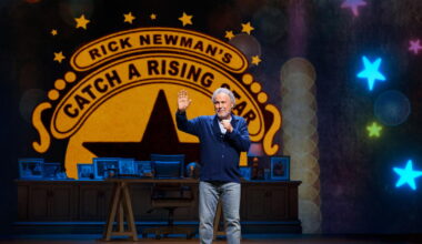 Billy Crystal review: Comedian's '860' turns loss into living memory