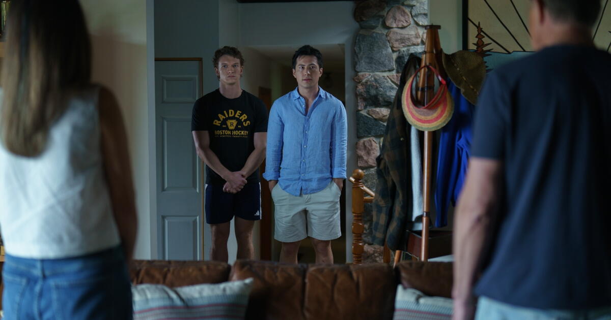'Heated Rivalry' is coming to Regal, AMC and Cinemark theaters